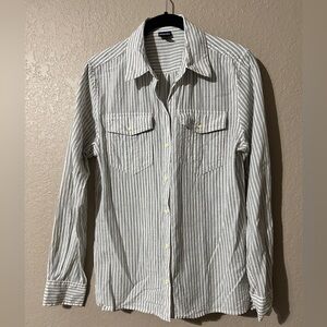 Patagonia Women's Lightweight Long-Sleeved Button Up Shirt